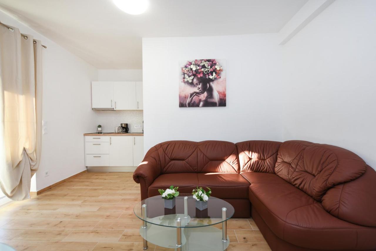 Apartments Lecija Zadar Bagian luar foto