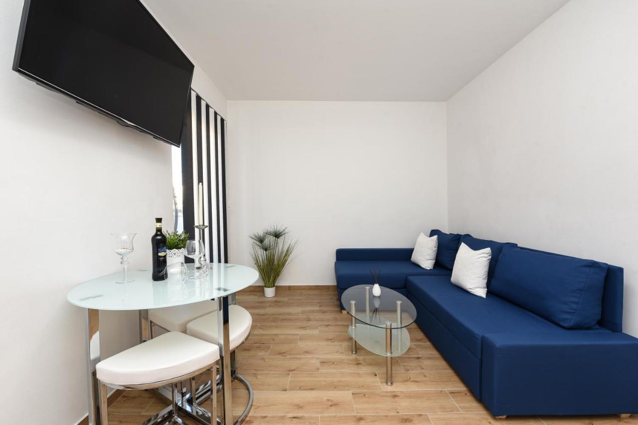 Apartments Lecija Zadar Bagian luar foto